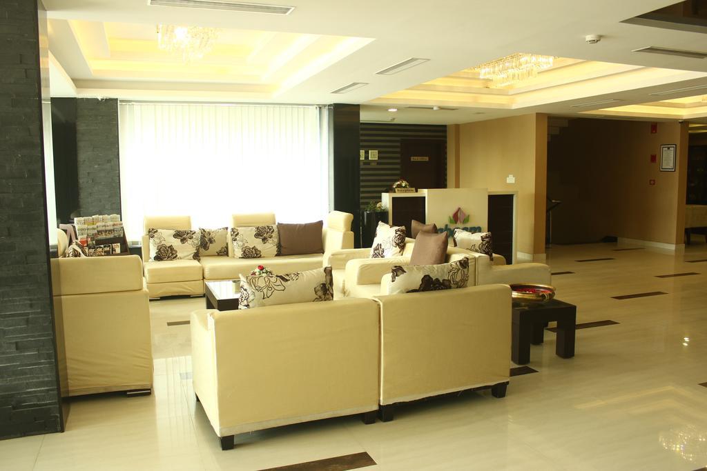 Hotel Abaam Cochin Kochi Exterior foto